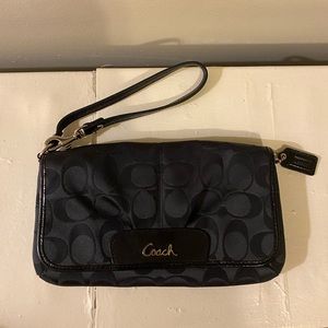 Coach Wristlet / Wallet
